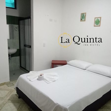 La Quinta Inn ซันตามาร์ตา ภายนอก รูปภาพ